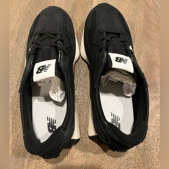 New Balance Black and White Athletic Shoes - Picture 6 of 6